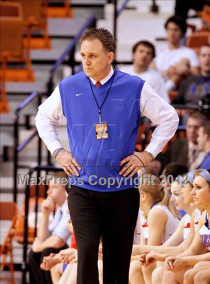 Thumbnail 3 in Capital Prep vs. Coginchaug (CIAC Class S Final) photogallery.