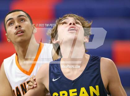 Thumbnail 3 in Crean Lutheran @ Orange photogallery.