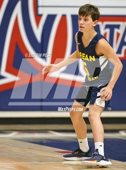 Thumbnail 2 in Crean Lutheran @ Orange photogallery.