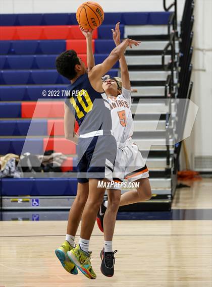 Thumbnail 3 in Crean Lutheran @ Orange photogallery.