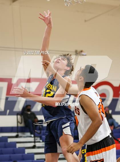 Thumbnail 3 in Crean Lutheran @ Orange photogallery.