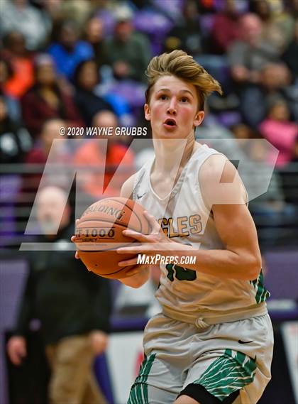 Thumbnail 3 in Jefferson vs. Tatum photogallery.