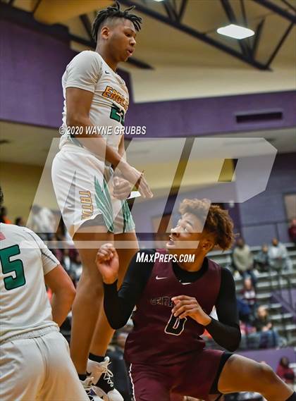 Thumbnail 3 in Jefferson vs. Tatum photogallery.