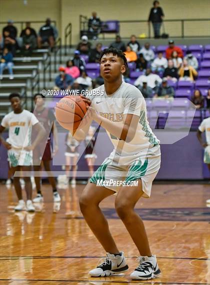 Thumbnail 2 in Jefferson vs. Tatum photogallery.