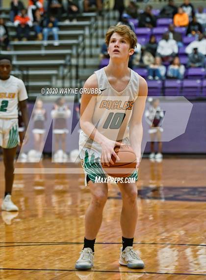 Thumbnail 1 in Jefferson vs. Tatum photogallery.