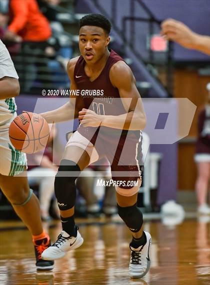 Thumbnail 1 in Jefferson vs. Tatum photogallery.