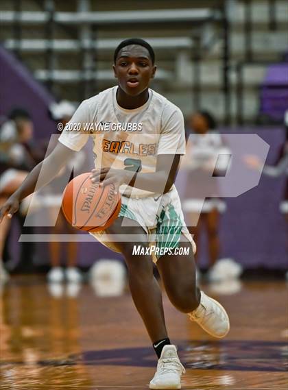 Thumbnail 3 in Jefferson vs. Tatum photogallery.