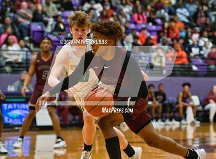 Thumbnail 3 in Jefferson vs. Tatum photogallery.