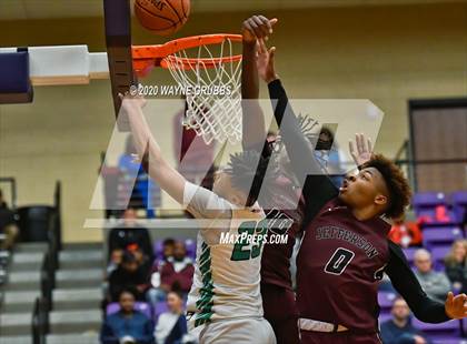 Thumbnail 1 in Jefferson vs. Tatum photogallery.