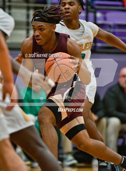 Thumbnail 2 in Jefferson vs. Tatum photogallery.