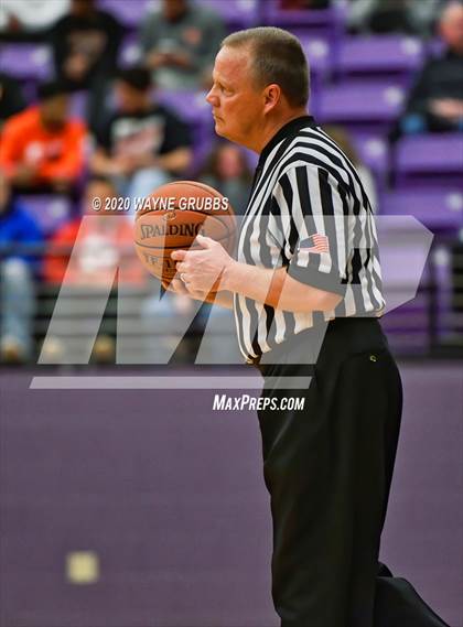 Thumbnail 1 in Jefferson vs. Tatum photogallery.