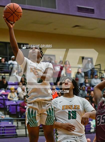 Thumbnail 1 in Jefferson vs. Tatum photogallery.