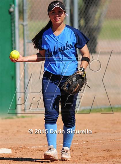Thumbnail 3 in Deer Valley vs. Gilbert (Red Mountain Tournament) photogallery.