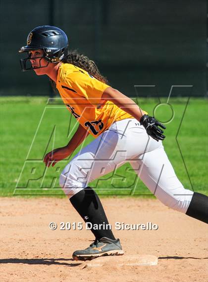 Thumbnail 3 in Deer Valley vs. Gilbert (Red Mountain Tournament) photogallery.