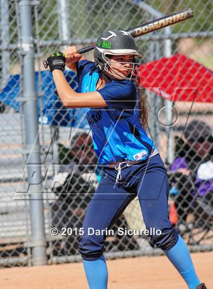 Thumbnail 3 in Deer Valley vs. Gilbert (Red Mountain Tournament) photogallery.