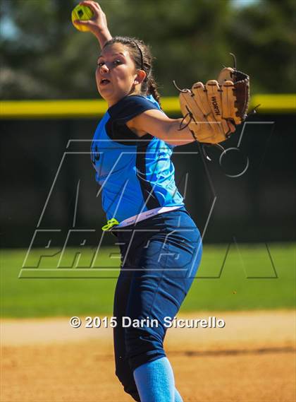 Thumbnail 1 in Deer Valley vs. Gilbert (Red Mountain Tournament) photogallery.