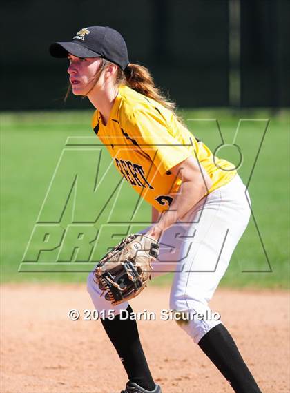 Thumbnail 3 in Deer Valley vs. Gilbert (Red Mountain Tournament) photogallery.