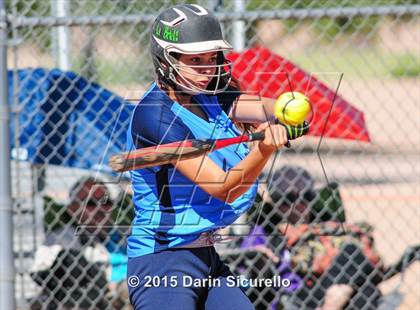 Thumbnail 3 in Deer Valley vs. Gilbert (Red Mountain Tournament) photogallery.
