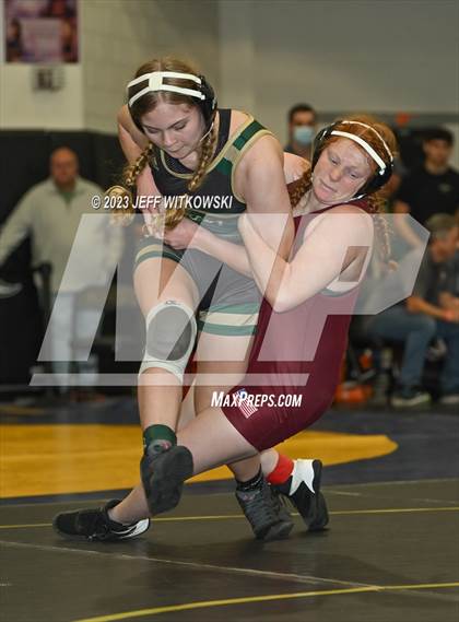 Thumbnail 2 in WRAL Invitational photogallery.
