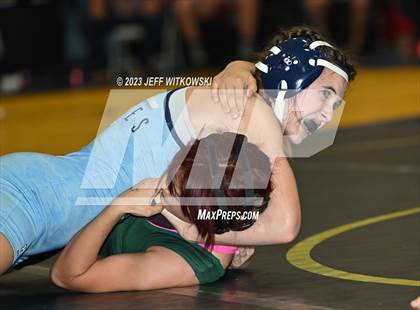 Thumbnail 2 in WRAL Invitational photogallery.