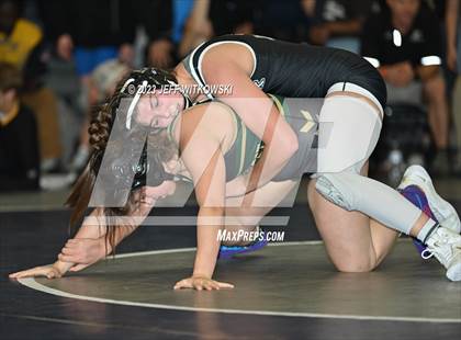 Thumbnail 2 in WRAL Invitational photogallery.