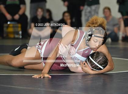 Thumbnail 2 in WRAL Invitational photogallery.