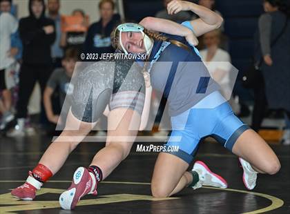 Thumbnail 2 in WRAL Invitational photogallery.