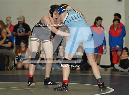 Thumbnail 2 in WRAL Invitational photogallery.