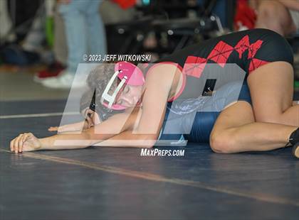 Thumbnail 2 in WRAL Invitational photogallery.