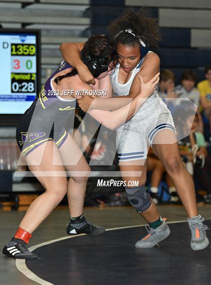 Thumbnail 1 in WRAL Invitational photogallery.