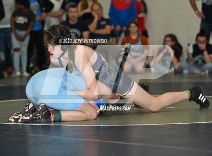 Thumbnail 3 in WRAL Invitational photogallery.