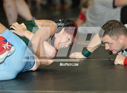 Thumbnail 3 in WRAL Invitational photogallery.