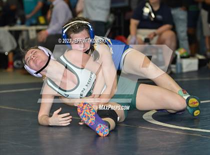 Thumbnail 2 in WRAL Invitational photogallery.