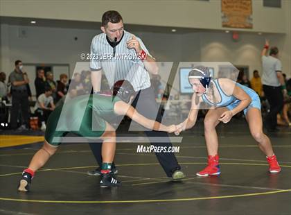 Thumbnail 1 in WRAL Invitational photogallery.