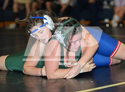Thumbnail 3 in WRAL Invitational photogallery.