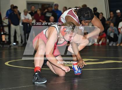 Thumbnail 3 in WRAL Invitational photogallery.