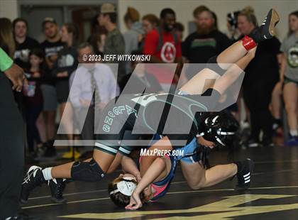Thumbnail 3 in WRAL Invitational photogallery.