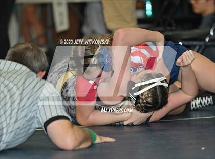 Thumbnail 1 in WRAL Invitational photogallery.