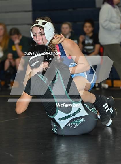 Thumbnail 3 in WRAL Invitational photogallery.