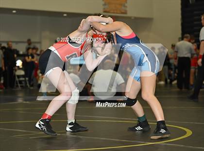 Thumbnail 1 in WRAL Invitational photogallery.