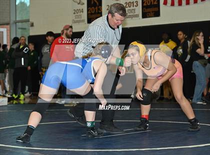 Thumbnail 3 in WRAL Invitational photogallery.