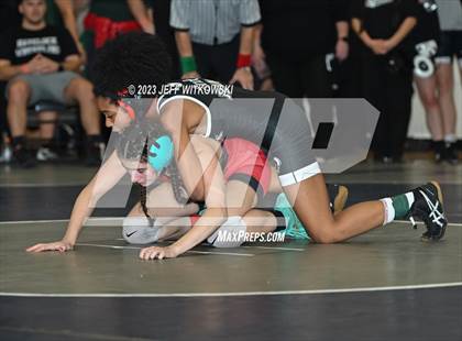 Thumbnail 3 in WRAL Invitational photogallery.