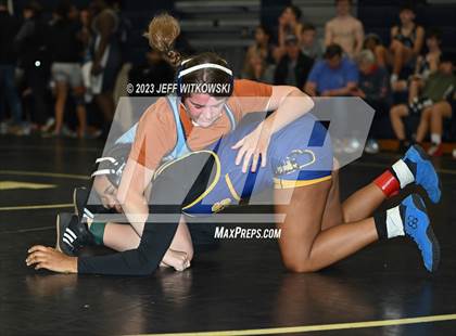 Thumbnail 3 in WRAL Invitational photogallery.