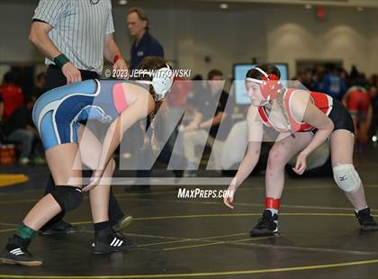 Thumbnail 2 in WRAL Invitational photogallery.