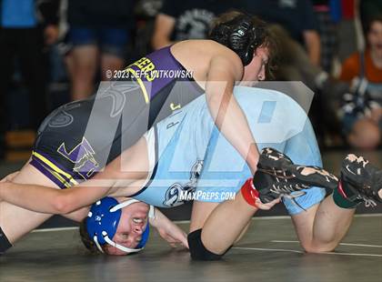 Thumbnail 2 in WRAL Invitational photogallery.