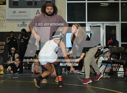 Thumbnail 2 in WRAL Invitational photogallery.