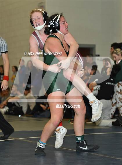 Thumbnail 2 in WRAL Invitational photogallery.