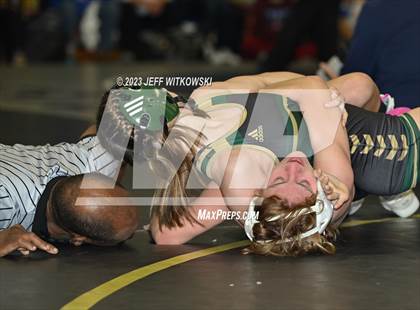 Thumbnail 2 in WRAL Invitational photogallery.