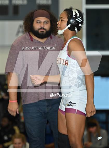 Thumbnail 3 in WRAL Invitational photogallery.