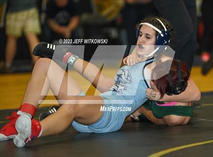 Thumbnail 3 in WRAL Invitational photogallery.